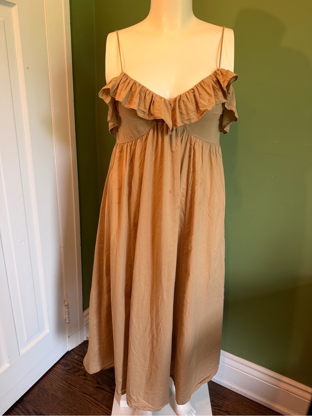 H&M Tan Ruffle-Trim Maxi Dress Small - Picture 2 of 10